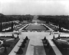 "Whitemarsh Hall," Edward Townsend Stotesbury house, Wyndmoor, Pennsylvania, 1922 or 1923. Creator: Frances Benjamin Johnston