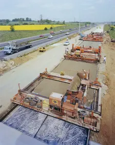 Widening works on the M1 in Hertfordshire, 18/05/1982. Creator: John Laing plc