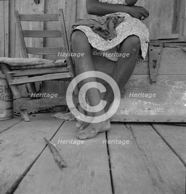 Wife of Mississippi sharecropper, 1937. Creator: Dorothea Lange.