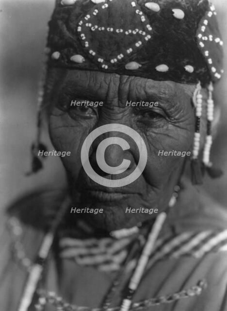 Wife of Modoc Henry [A]-Klamath, c1923. Creator: Edward Sheriff Curtis.