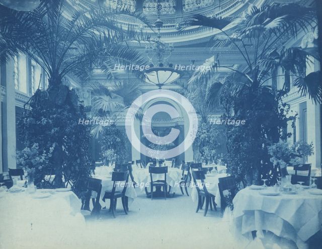 Willard Hotel - dining room, between 1901 and 1910. Creator: Frances Benjamin Johnston.
