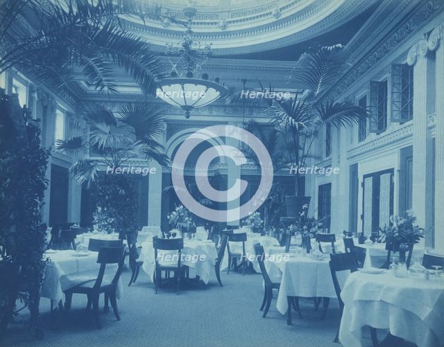 Willard Hotel - dining room, between 1901 and 1910. Creator: Frances Benjamin Johnston.