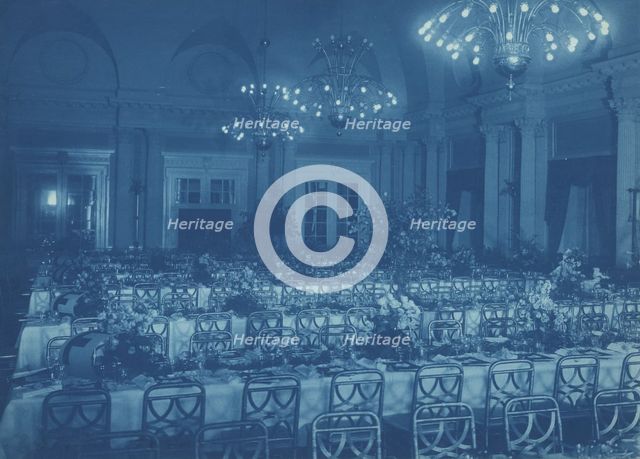 Willard Hotel dining room prepared for banquet, between 1901 and 1910. Creator: Frances Benjamin Johnston.