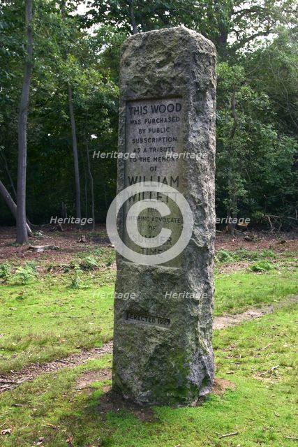 Willett memorial, Petts Wood, Kent, 2005.  Creator: Peter Thompson.