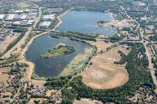 Willen Lake, Milton Keynes, 2018. Creator: Damian Grady