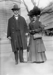 William Walton Kitchin, Rep. from North Carolina, with Mrs. Kitchin, 1912. Creator: Harris & Ewing