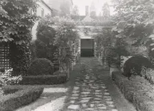 William Albert Smoot, Jr., house, 220 North Washington Street, Alexandria, Virginia, 1920. Creator: Frances Benjamin Johnston