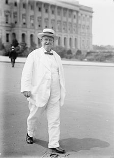 William O'Connell Bradley, Governor of Kentucky, 1913. Creator: Harris & Ewing
