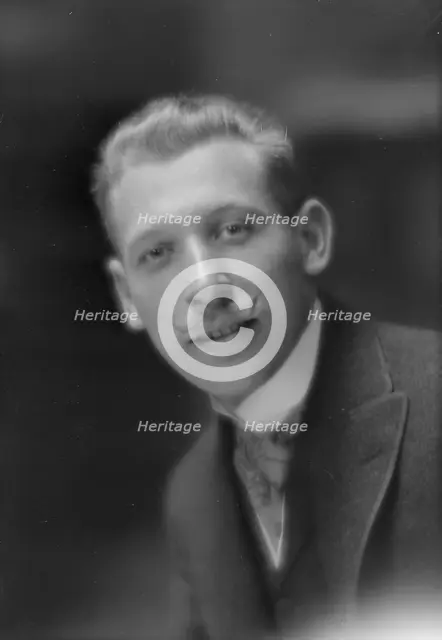 Williamson, J.M., Mr., portrait photograph, 1915 Oct. 25. Creator: Arnold Genthe.