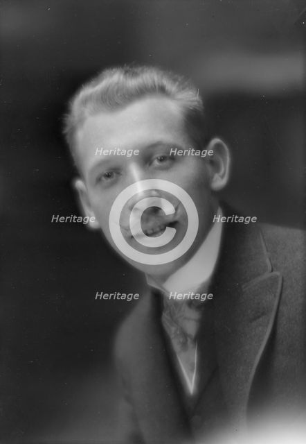 Williamson, J.M., Mr., portrait photograph, 1915 Oct. 25. Creator: Arnold Genthe.