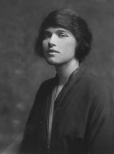 Wilson, Ruth, Miss, portrait photograph, 1917 Feb. 20. Creator: Arnold Genthe