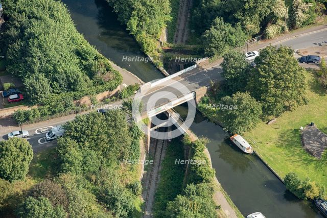Windmill Bridge, aka Three Bridges, on the Grand Union Canal at Hanwell, London, 2021. Creator: Damian Grady.