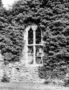 Window, Netley Abbey, Hampshire, 1890. Artist: Henry Taunt