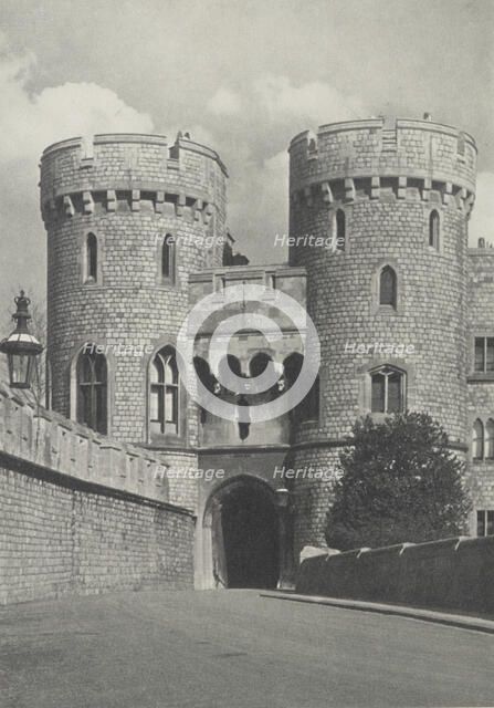 Windsor Castle. From the album: Photograph album - England, 1920s. Creator: Harry Moult.