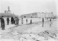 Winter Bathing, N.Y., Dec. 1912. Creator: Bain News Service