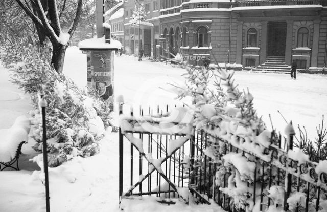 Winter scene, Landskrona, Sweden, 1938. Creator: Unknown.