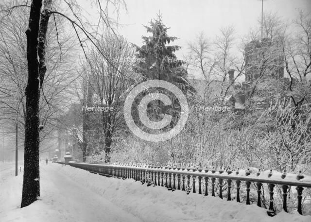 Winter's scene in Detroit, A, between 1900 and 1905. Creator: Unknown.