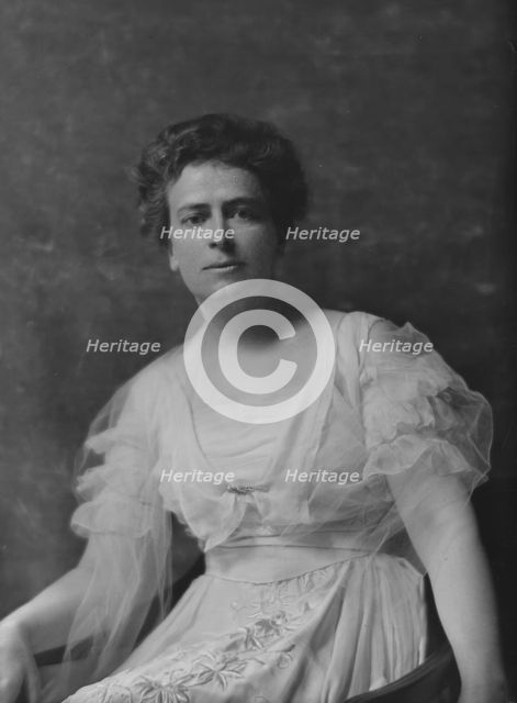 Wise, Henry A., Mrs., portrait photograph, 1917 Apr. 24. Creator: Arnold Genthe.