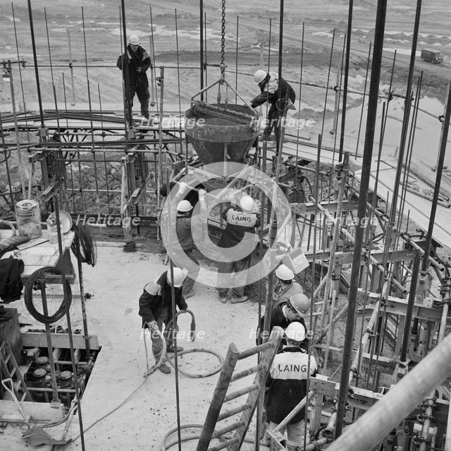 Wraysbury Reservoir, Spelthorne, Surrey, 24/10/1968. Creator: John Laing plc.