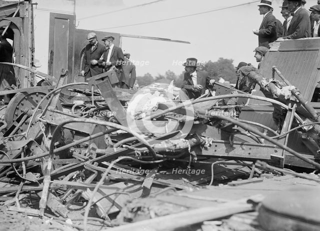 Wreck of car "Chancellor", North Haven, 1913. Creator: Bain News Service.