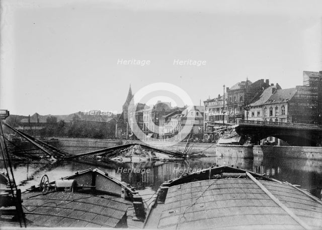 Wrecked bridge, Andenne, Belg. [i.e., Belgium], between c1914 and c1915. Creator: Bain News Service.