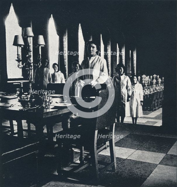 'Wren wine stewards in the Banqueting Hall of the Great Wren', 1941. Artist: Cecil Beaton.