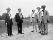 Wright Brothers Flight, 1909. Creator: Harris & Ewing