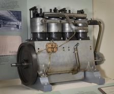 Wright Vertical 4, In-line 4 Engine, 1906. Creator: Wright Company