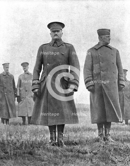 ' "Tout ce que nous avons est a vous"; Le general Pershing et le general Liggett commandant...1918. Creator: Unknown.