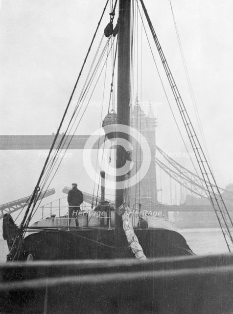 Tower Bridge, Stepney, Tower Hamlets, London. Creator: Unknown.