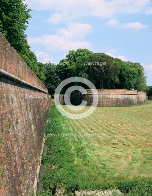 Town walls, Lucca, Tuscany, Italy. Creator: Peter Thompson.