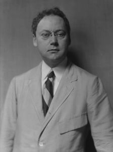 Towne, Charles Hanson, Mr., portrait photograph, 1916. Creator: Arnold Genthe