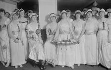 Toy sellers, Biltmore, between c1910 and c1915. Creator: Bain News Service