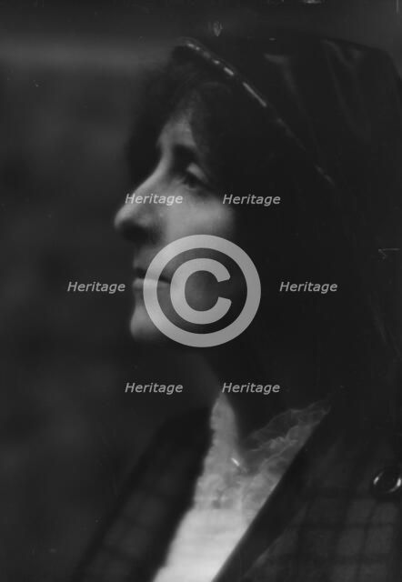 Todd, Helen, portrait photograph, 1913. Creator: Arnold Genthe.