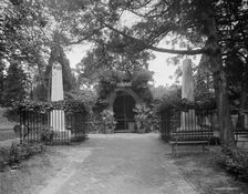 Tomb of Washington at Mt. Vernon, c.between 1910 and 1920. Creator: Unknown