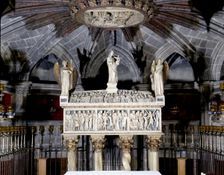 Tomb of Santa Eulalia, polychromed marble (1327-1339)