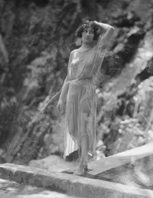 Tonetti, Miss, at Sneding's Landing, 1921 June 7. Creator: Arnold Genthe