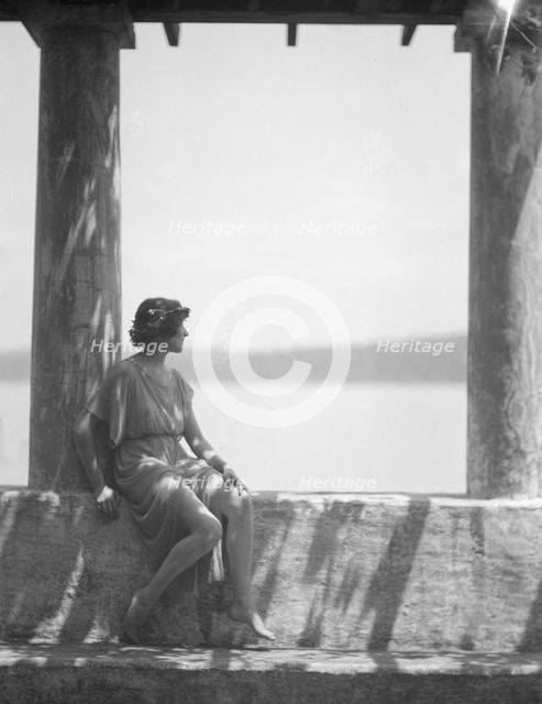 Tonetti, Miss, at Sneding's Landing, 1921 June 7. Creator: Arnold Genthe.