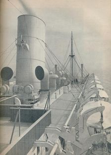 Top Deck of the Strathmore with modern lifeboats 1936