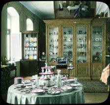 Torgsin store (Trade with foreigners), Moscow, 1931. Artist: DeCou, Branson (1892-1941)