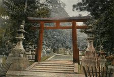 Tori D'Un Temple Shinto (Tori at a Shinto Temple), 1900. Creator: Unknown