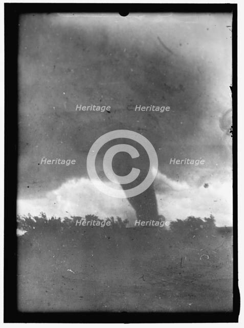 Tornado, between 1913 and 1917. Creator: Harris & Ewing.