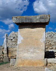 Taula in Talaiotic village of Trepuco, Menorca, Balearic Islands, Spain, 2001. Creator: LTL
