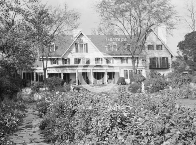 Taylor, Myron C., Mr., residence and grounds, Locust Valley, Long Island, New York, 1928 Nov. Creator: Arnold Genthe.