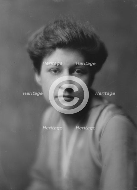 Taylor, A., Miss, portrait photograph, 1916 Mar. 2. Creator: Arnold Genthe.