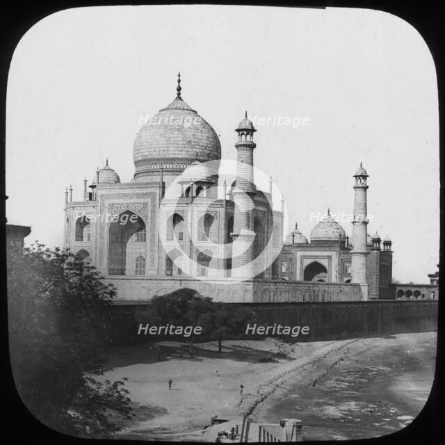 Taj Mahal, Agra, Uttar Pradesh, India, late 19th or early 20th century. Artist: Unknown