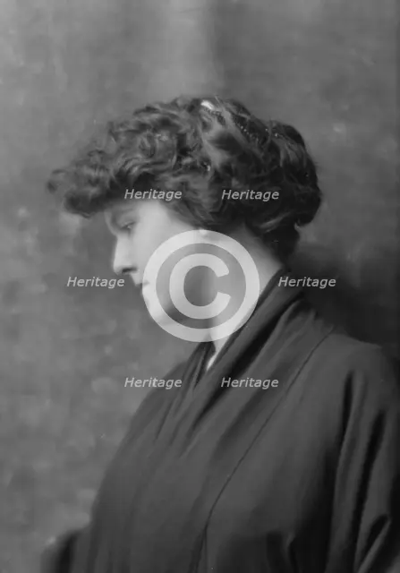 Talmadge, Laurene, Miss, portrait photograph, 1914 Apr. 11. Creator: Arnold Genthe.
