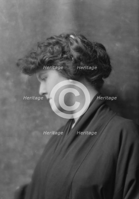 Talmadge, Laurene, Miss, portrait photograph, 1914 Apr. 11. Creator: Arnold Genthe.