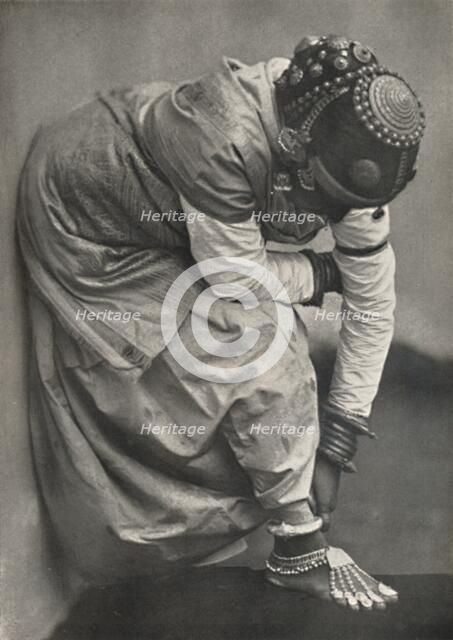 'Tamulin mit Fuss- und Kopfschmuck', 1926. Artist: Unknown.