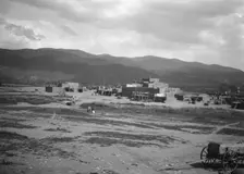 [Taos Pueblo, New Mexico], between 1899 and 1928. Creator: Arnold Genthe